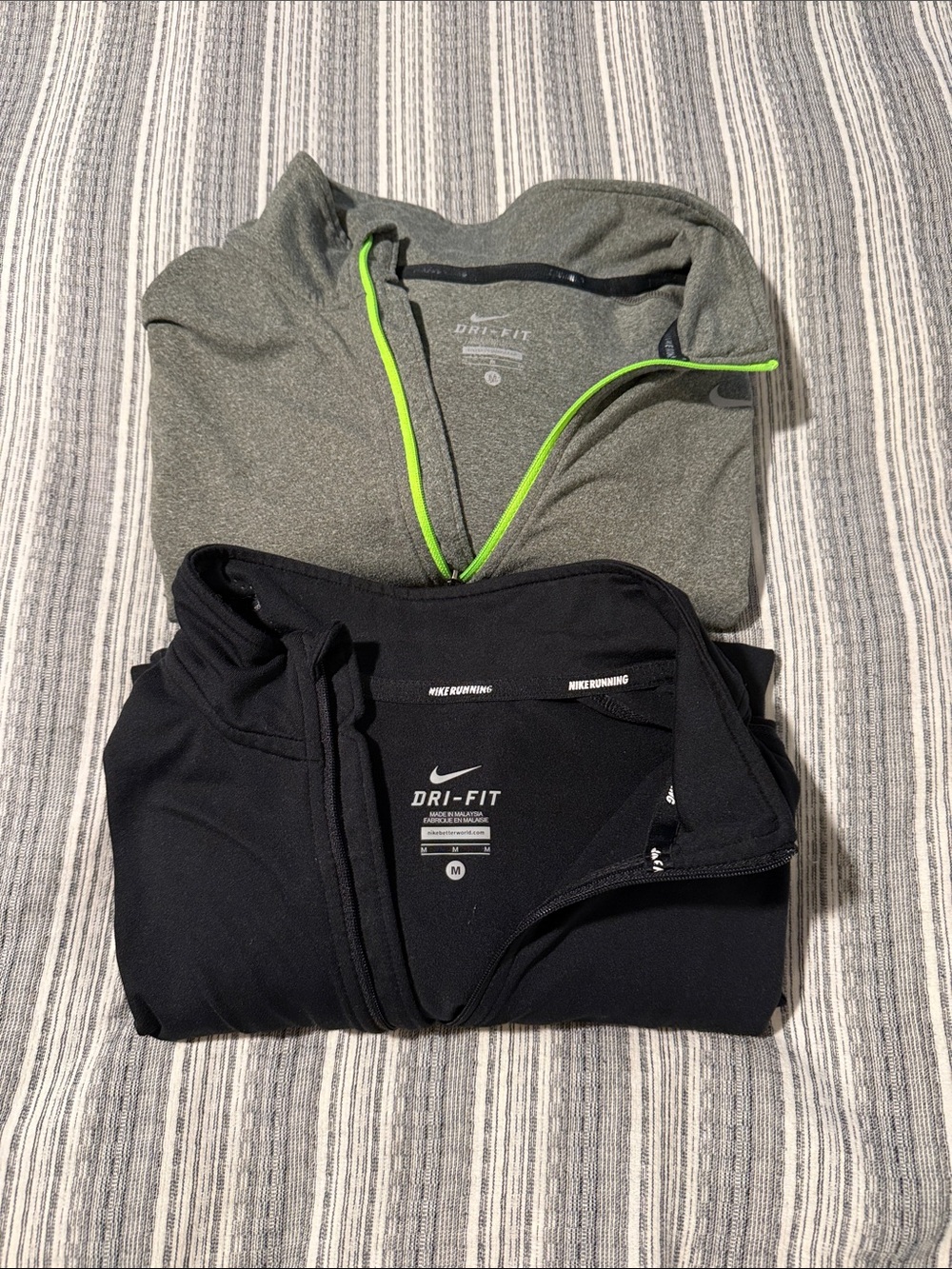 2 Men’s Medium Nike Dry Fit quarter zips